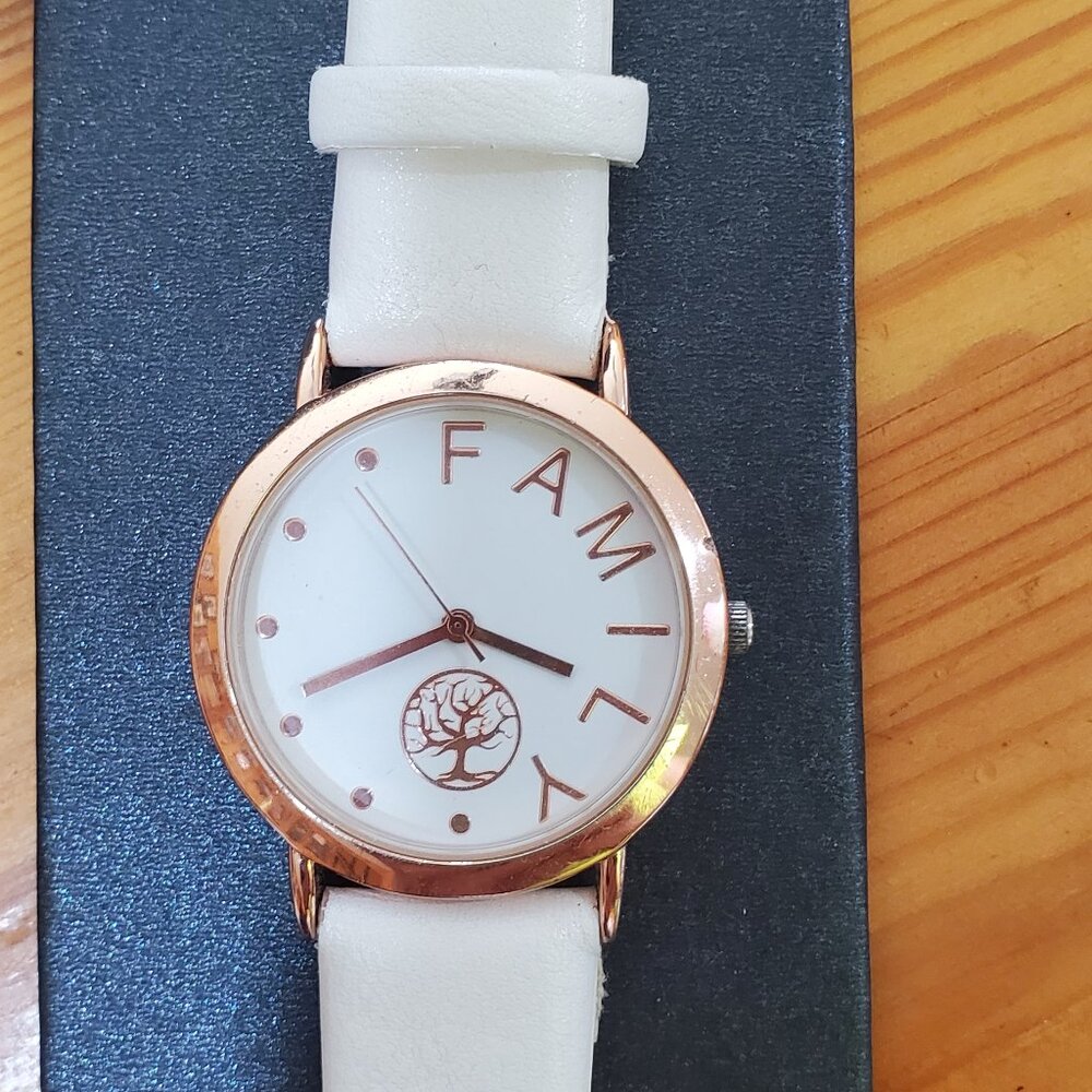 NEW Watch Cruise Club White Band Gold Face Family